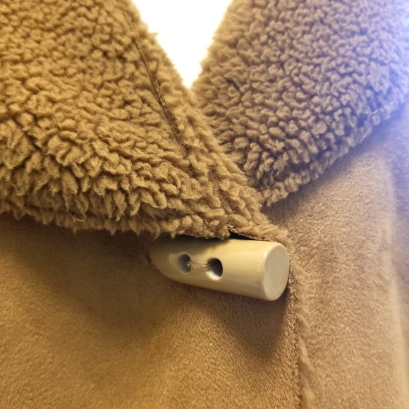 d & co Winter Vest - Picture 3 of 4